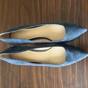 Ann Taylor Suede Pumps in Blue Size 8